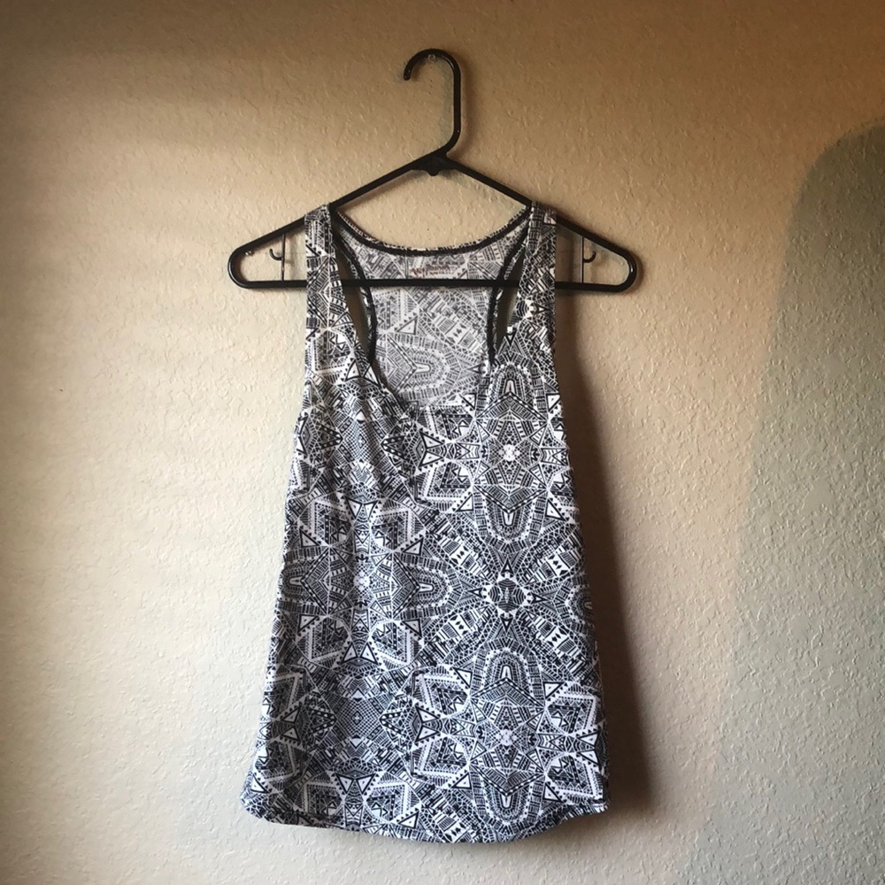 Arizona Sleeveless Tribal Print Tank Top Sz Large
